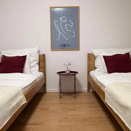 Luxury Downtown Apartmán *