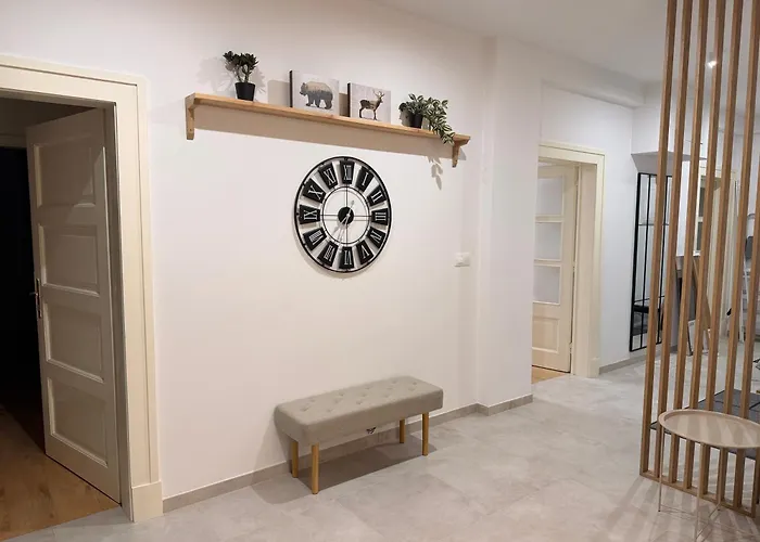 Luxury Downtown Διαμέρισμα *